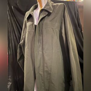 Eddie Bauer light coat
